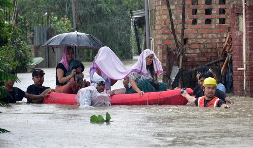 فيضانات الهند تشرِّد 56 ألف شخص  وتدمِّر 10 آلاف منزل