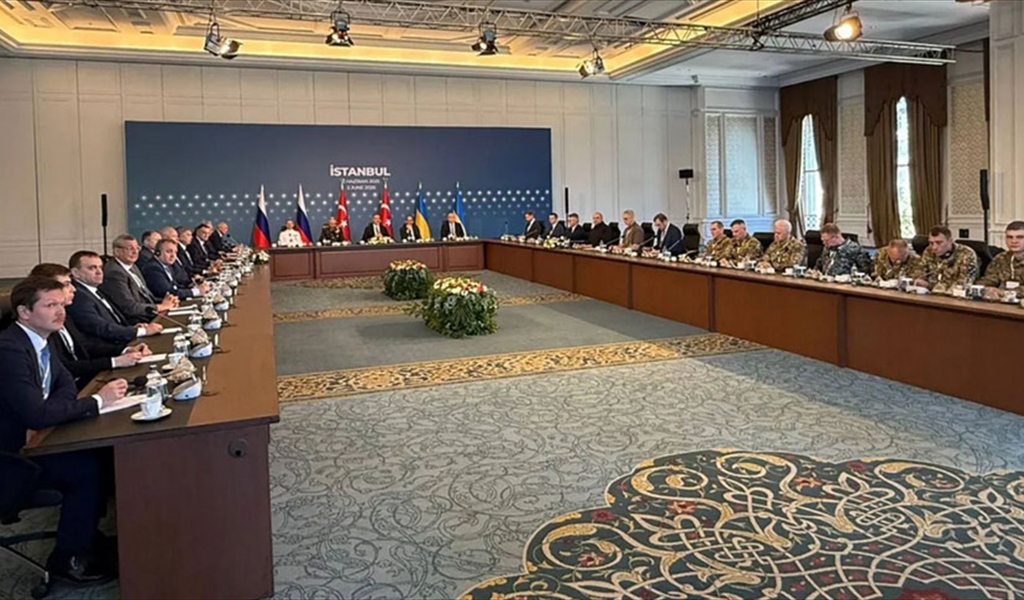 أوكرانيا وروسيا تبحثان وقفا محددا لإطلاق النار وتبادل جثث 6 آلاف جندي