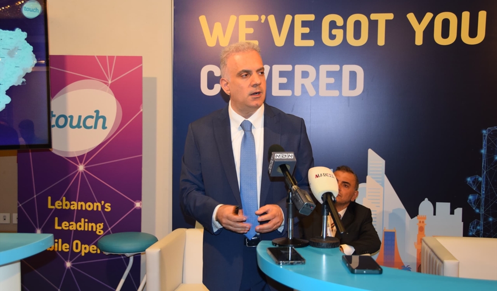 د . سالم عيتاني متحدثاً خلال عرض الخطة