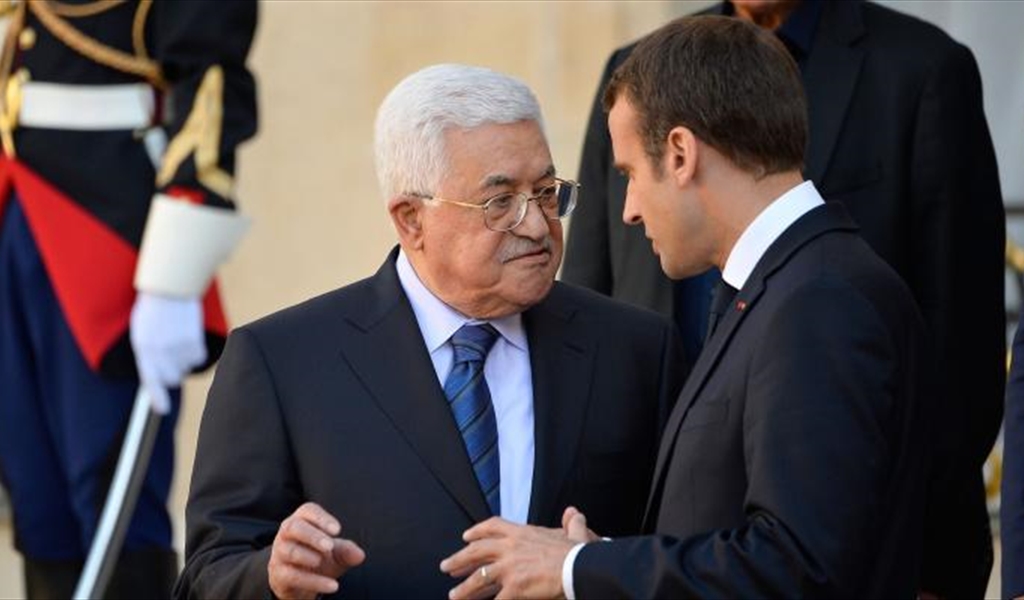 رسالة من عباس لماكرون: نؤيد نزع سلاح حماس
