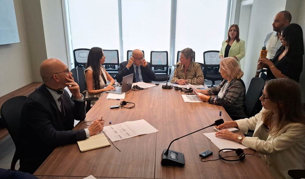 العلية مستقبلاً ممثلي بعثة الاتحاد الأوروبي