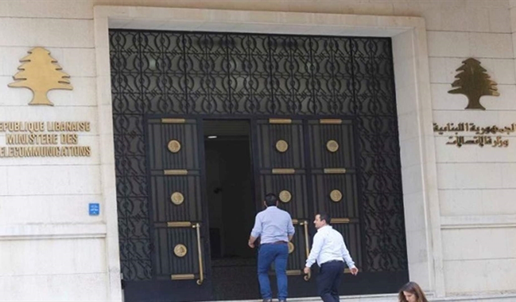 جهود «الإنقاذ» بعد الحرب... هل نجح وزير الاتصالات في إعادة ربط الجنوب اللبناني بشبكات الاتصال؟