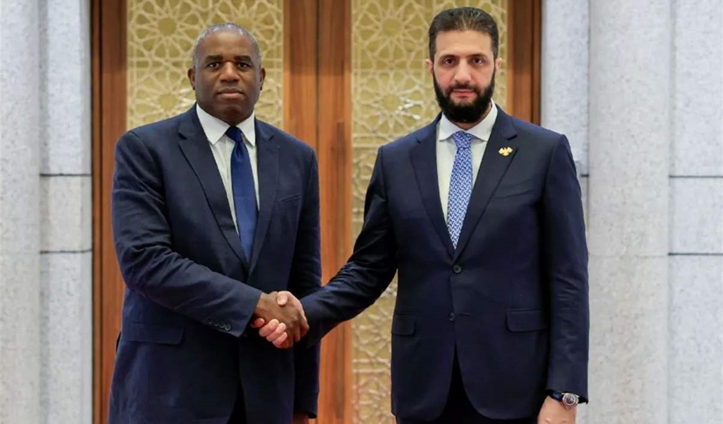 بريطانيا تعلن عودة العلاقات مع سوريا