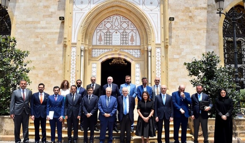 وفد قطري يزور لبنان... اجتماع في السراي لدعم للمشاريع الإنمائية