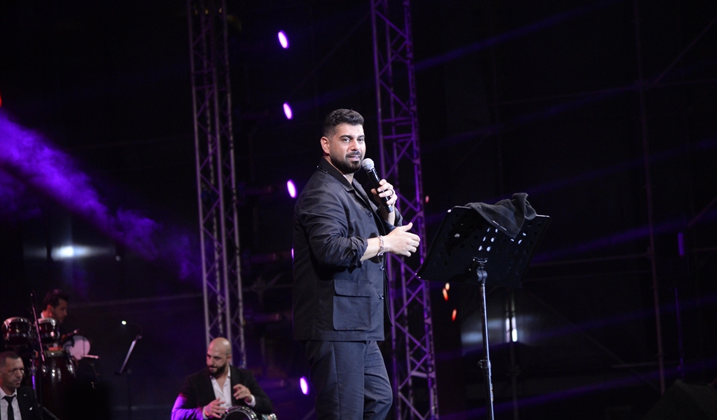 آدم يتألق في "أعياد بيروت"!