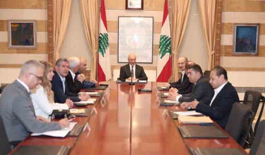 الوزير الحجار مترئساً الاجتماع