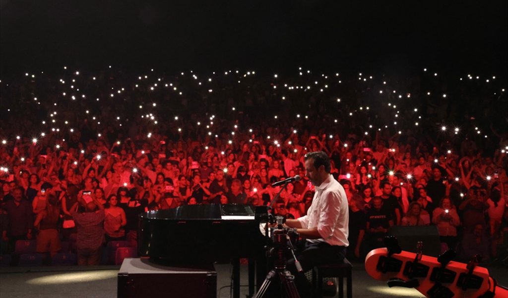 غي مانوكيان يلهب مسرح أعياد بيروت بمعزوفاته الساحرة!