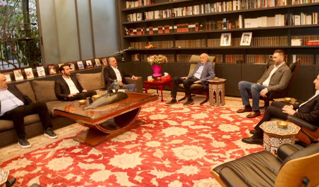 جنبلاط يعرض التطورات مع أرسلان