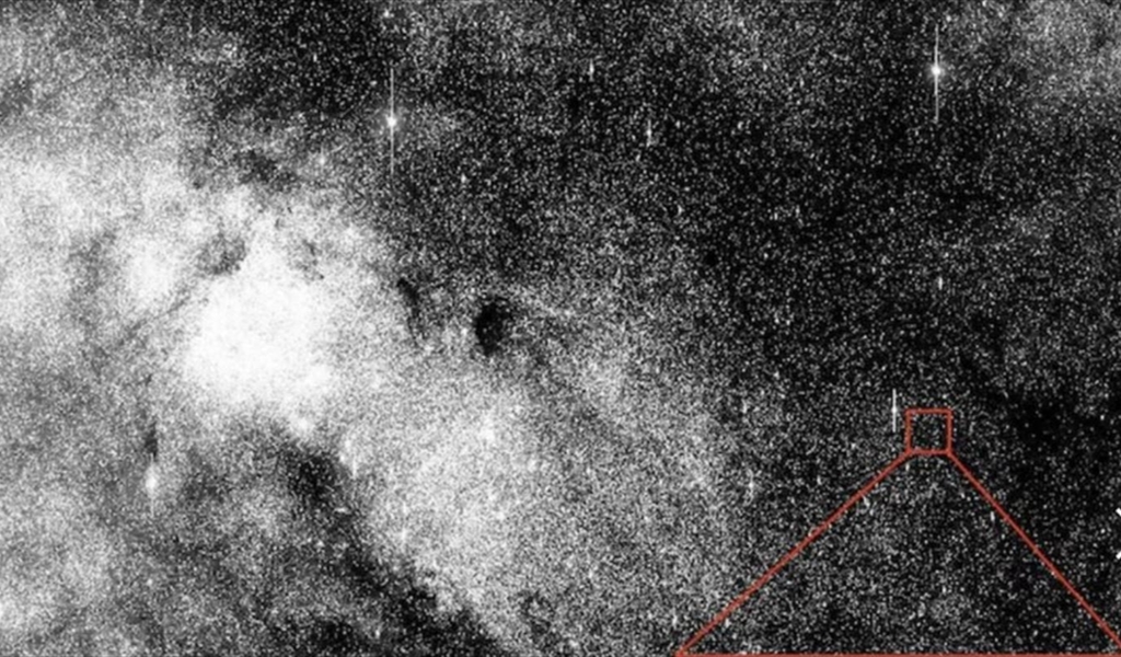 "زائرٌ" غامض في نظامنا الشمسي