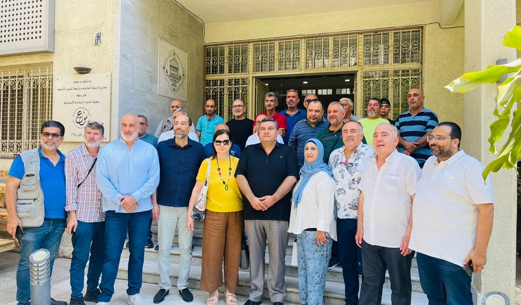 موظفو القطاع العام يُلوّحون بإضراب مفتوح احتجاجاً على تجاهل حقوقهم