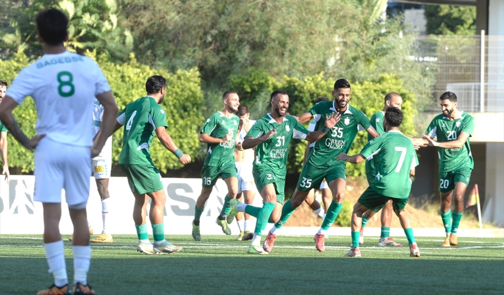 لعبة شد الحبال تتواصل بين الانصار المتصدر والصفاء وصيفه بالدوري اللبناني..