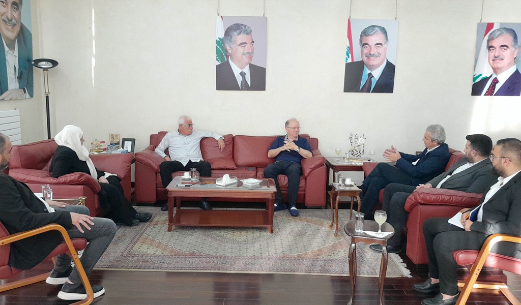 لقاء الحريري و بلديات صيدا - الزهراني لمعالجة ازمة المياه