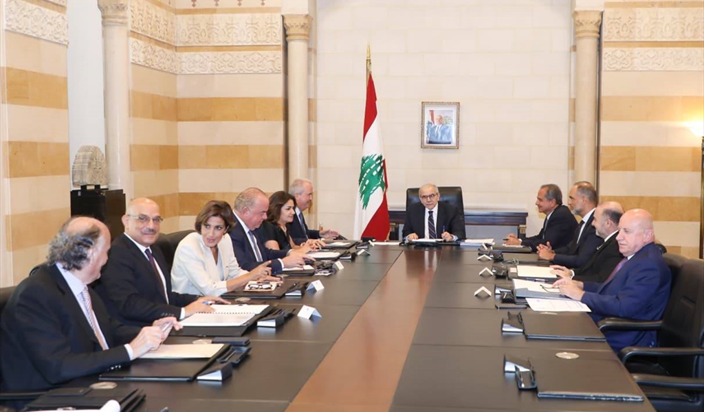 الرئيس سلام مترئساً إجتماع لجنة التعافي الوزارية الإدارية (محمود يوسف)