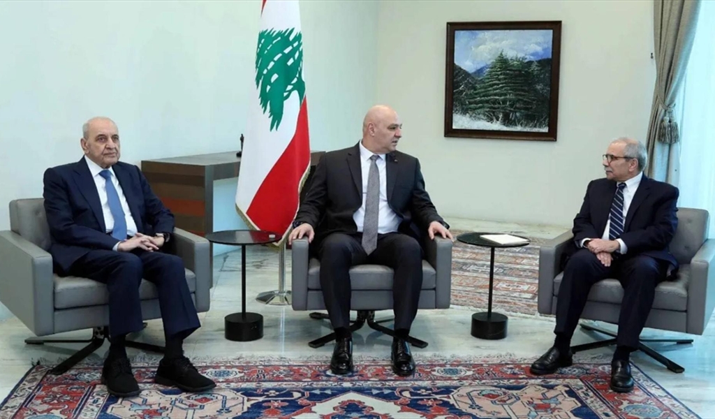 مشاورات اللحظة الأخيرة... وهل يفعلها "الحزب"؟