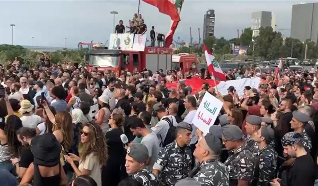 مسيرة الأهالي في ذكرى 4 آب (محمود يوسف)