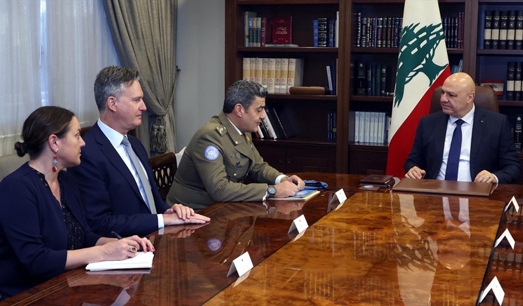 ماذا قال عون لقائد "اليونيفيل"؟