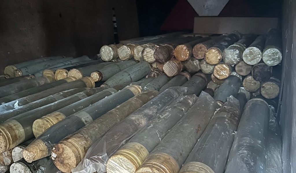 بالصور - الدفعة الاولى من السلاح الفلسطيني الذي تسلمه الجيش اللبناني