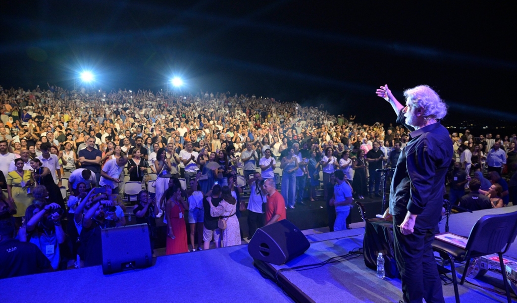 مارسيل خليفة يغني لغزَّة ولبنان في مهرجان صيدا