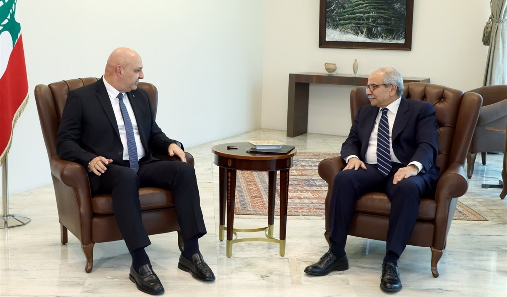 مصادر وزارية ل"اللواء" : الحكومة ماضية في تنفيذ برنامجها