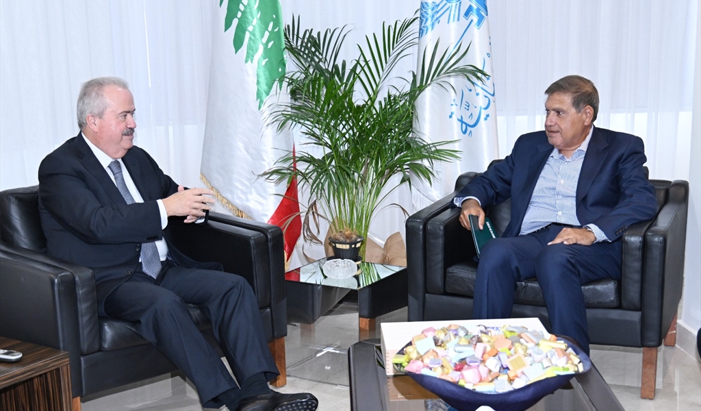 الوزير جابر مستقبلاً سقلاوي