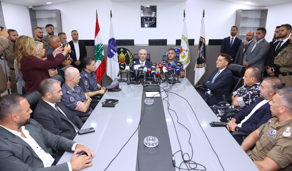 الوزير الحجار يتحدث خلال المؤتمر الصحافي ( محمود يوسف)