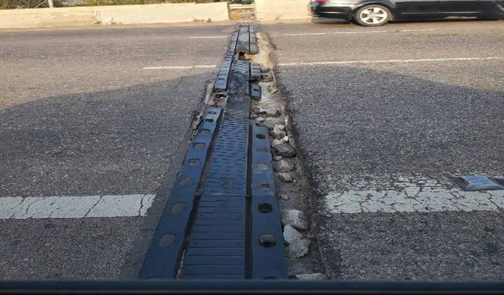 تحذير من خطر على الطرقات!