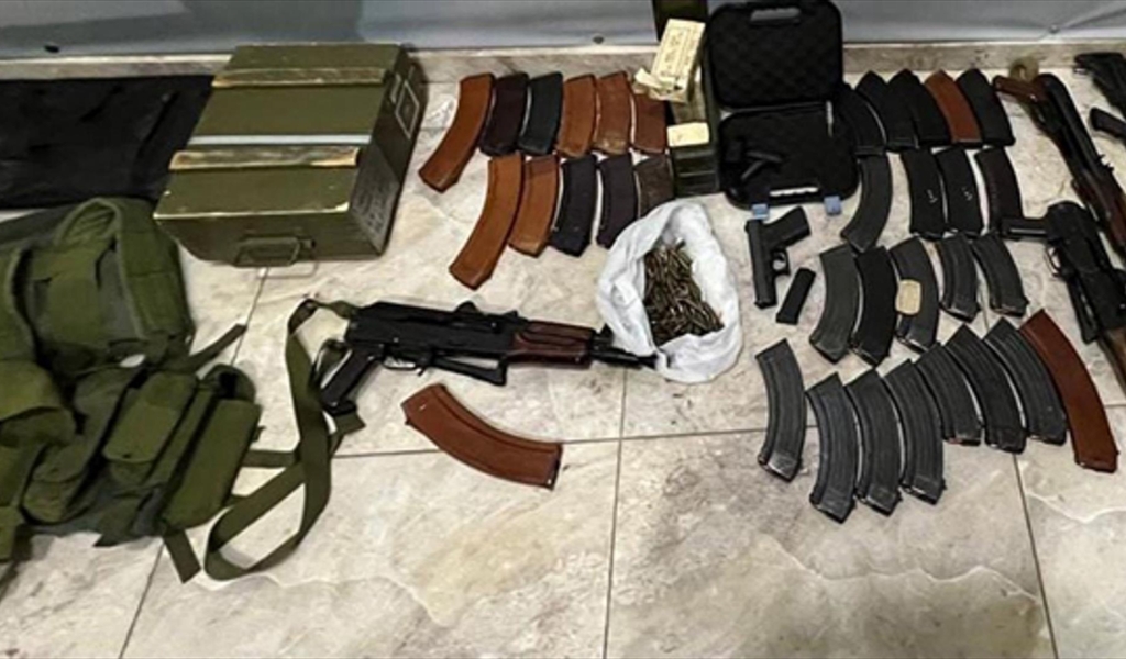 الجيش: توقيف 4 أشخاص ... وهذا ما ضُبط