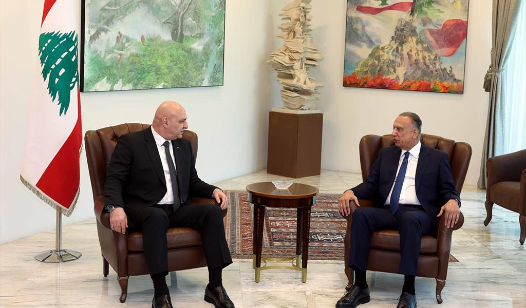 الرئيس عون مجتمعاً مع الكاظمي