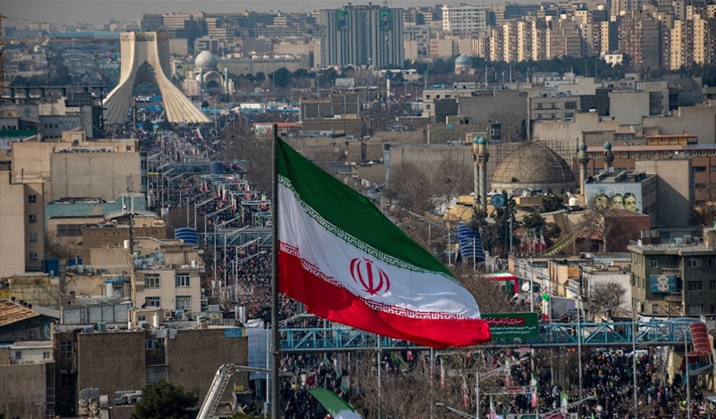 إيران تكشف ما طلبته أميركا.. وتؤكد أن العقوبات أرحم