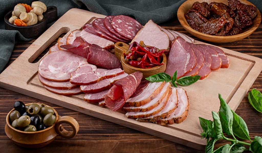 فضيحة المسلخ: عظام وجلود... في المرتديلا