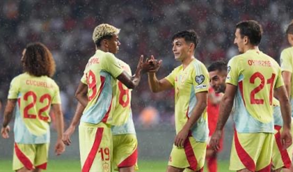 اسبانيا تهدد بالانسحاب من كأس العالم بحال عدم طرد منتخب اسرائيل..