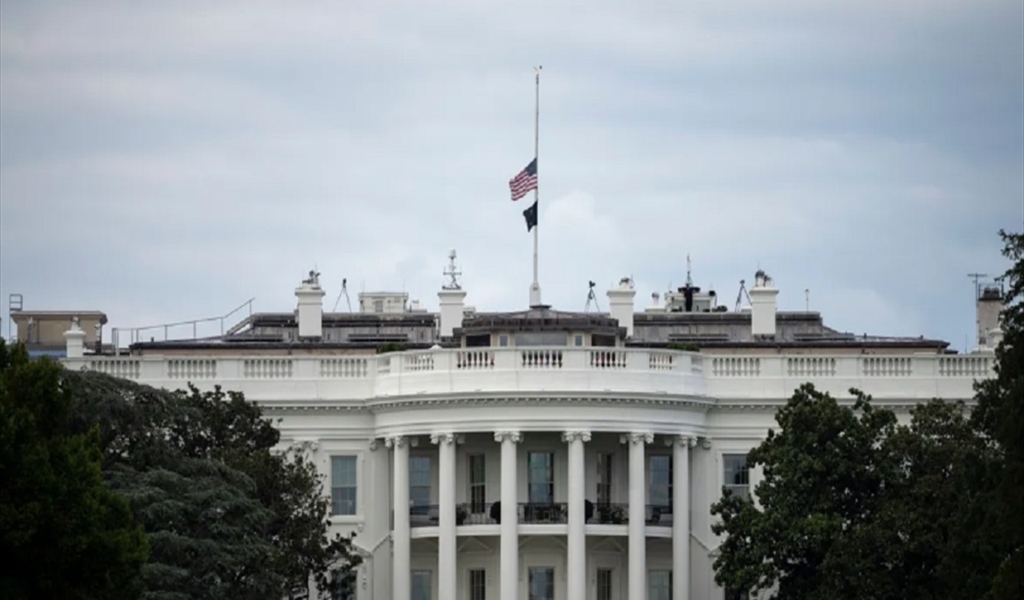 بعد فيديو "الجسم الغريب" في البيت الأبيض.. ماذا كشف ترامب؟