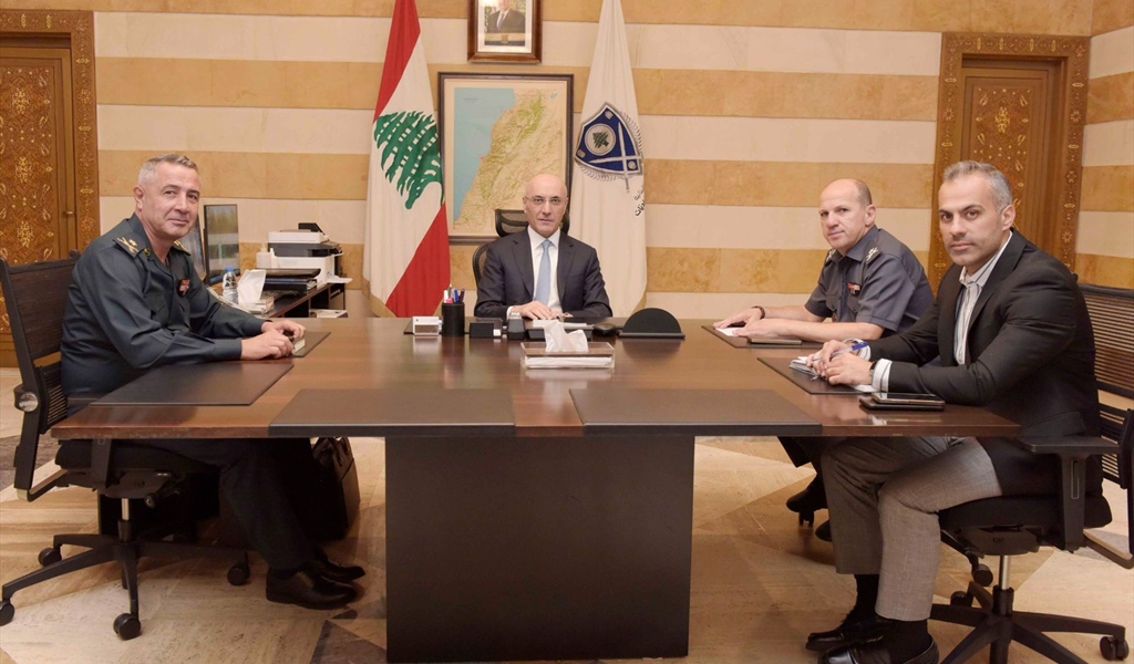 الوزير الحجار مترئساً الاجتماع الأمني