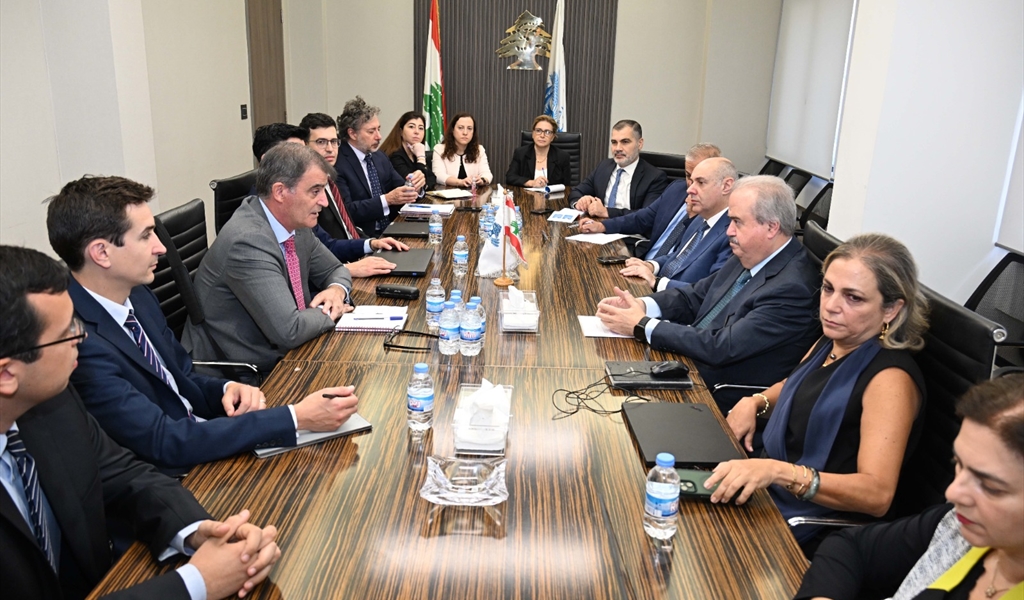 جابر يرأس اجتماع عمل مع المدير الإقليمي لصندوق النقد