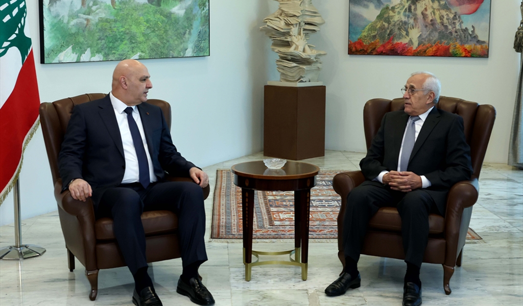 لقاء الرئيسين عون وسليمان في بعبدا أمس