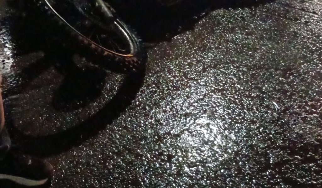 الدراجة النارية المستهدفة في غارة القليلة