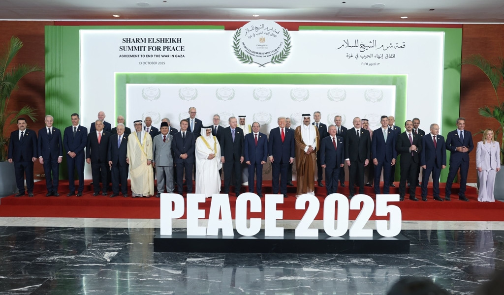 عزلة إيران تزداد عربياً بعد مؤتمر شرم الشيخ؟