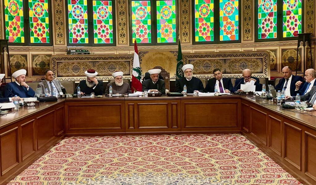 المفتي دريان مترئساً اجتماع المجلس الشرعي في دار الفتوى