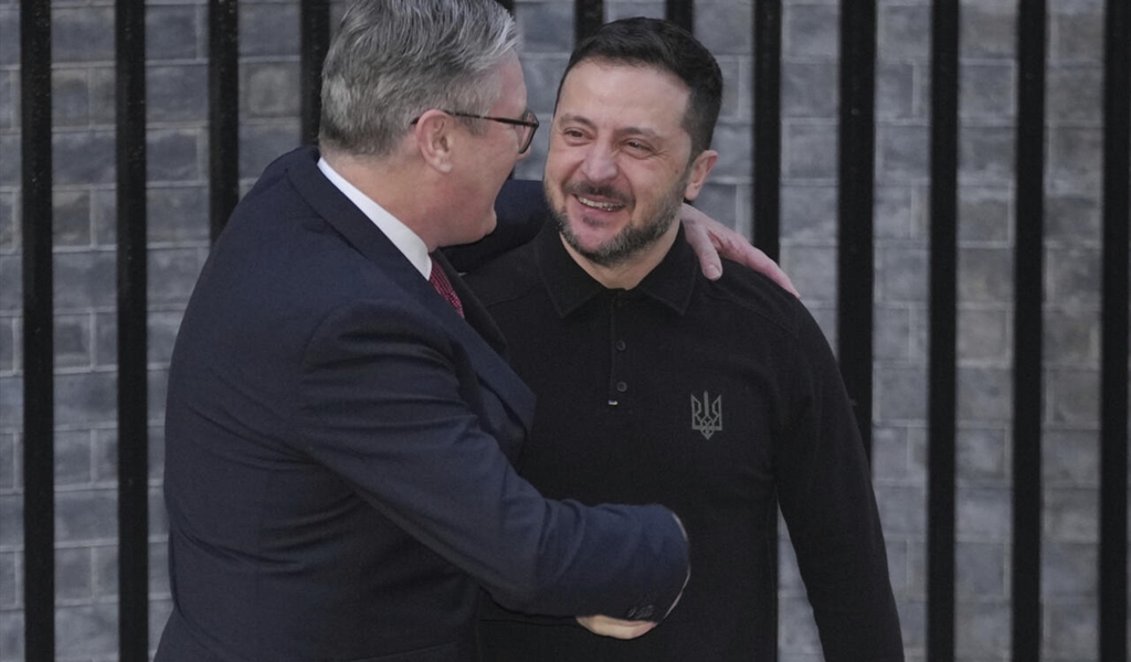 زيلنسكي يطالب اجتماع لندن بالأسلحة الاستراتيجية.. وموفد بوتين في البيت الأبيض