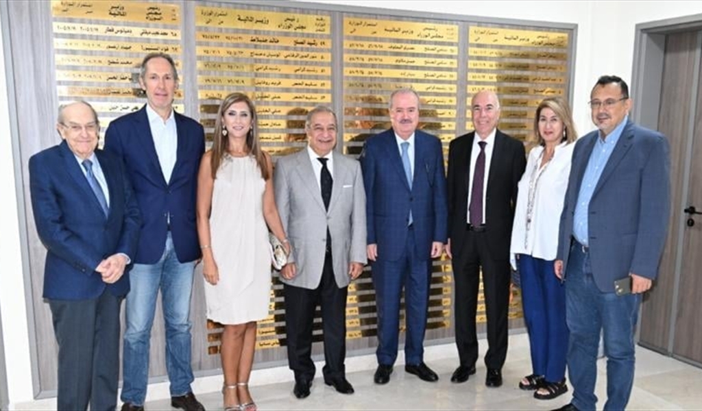 الوزير جابر مستقبلاً وفد نقابة الصحافة