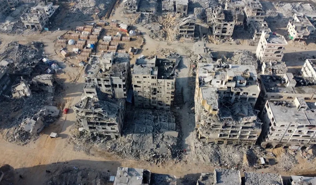 حي سكني مدمر بالكامل في مدينة غزة التقطت صورته طائرة أميركية بدون طيار تراقب اتفاق وقف النار على الارض