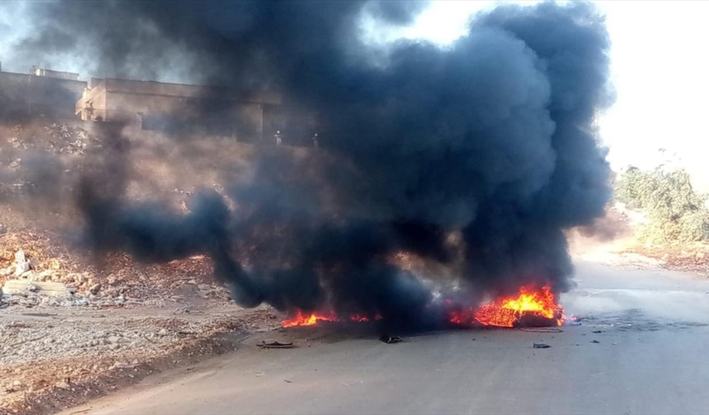 أهالي بليدا قطعوا الطريق احتجاجًا... ومنعوا قوة لـ"اليونيفيل" من المرور