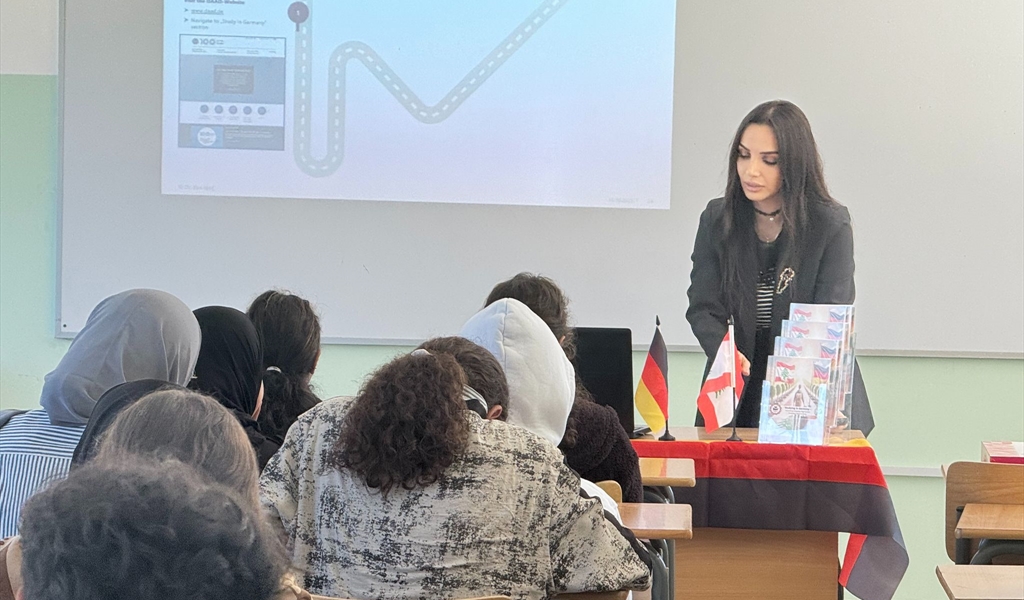 الدكتورة ريمُ حجيج ورحلةَ التوجيهِ والإرشادِ نحو الجامعاتِ الألمانية