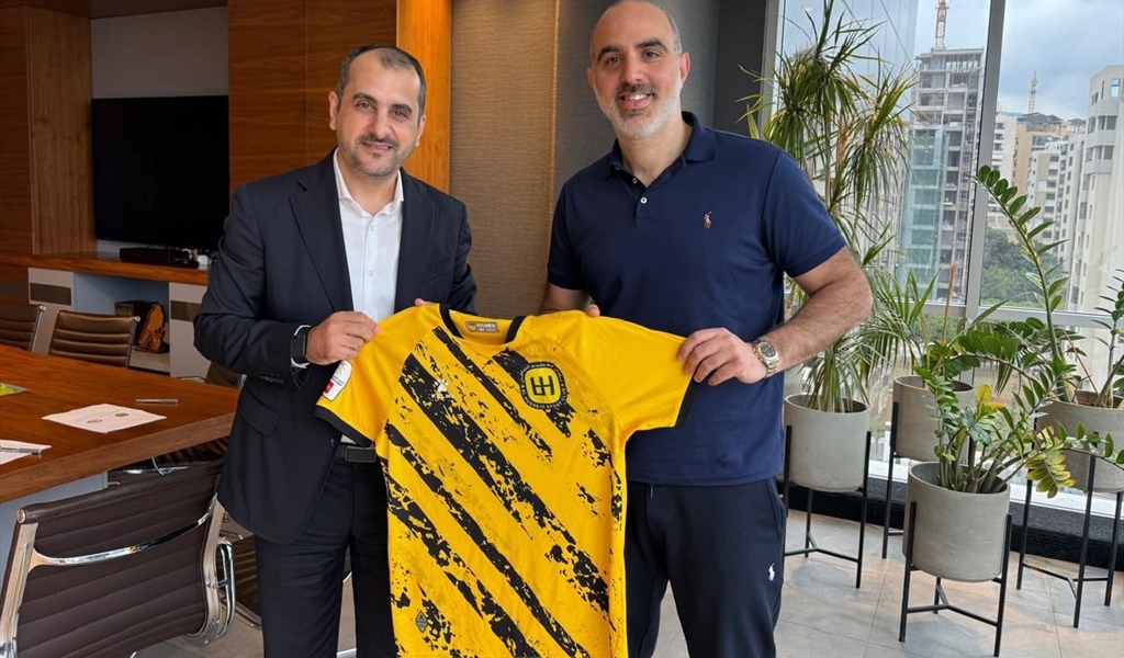 اتفاقية شراكة وتعاون بين ناديي الحسين الأردني والنجمة اللبناني..