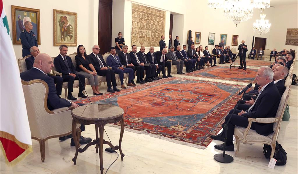 ممثلو الشركات الفرنسية لدى زيارتهم رئيس الجمهورية