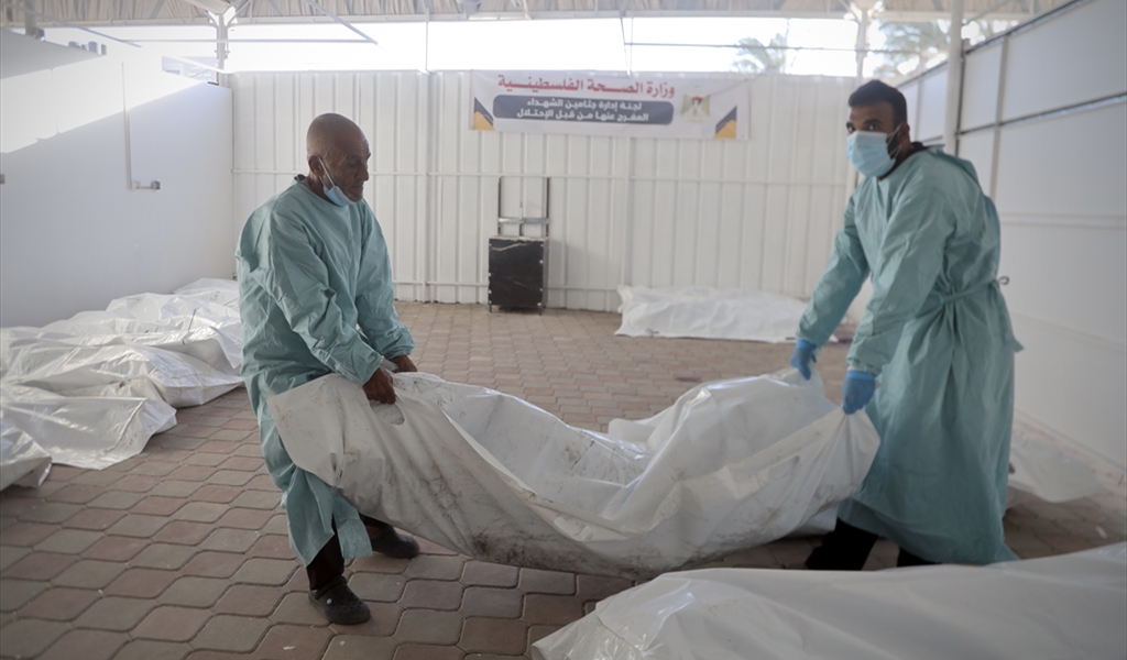 جثامين لشهداء فلسطينيين