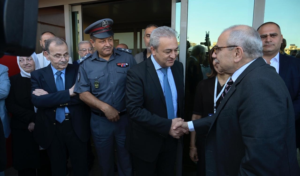 جولة لرئيس الحكومة في صيدا