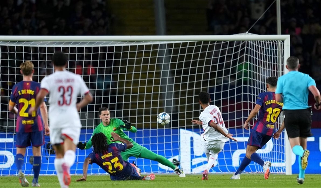 امراء باريس يغتالون برشلونة برمية قاتلة وسقوط جديد لمانشستر سيتي