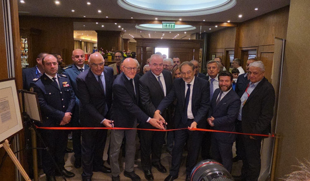 خلال افتتاح المعرض