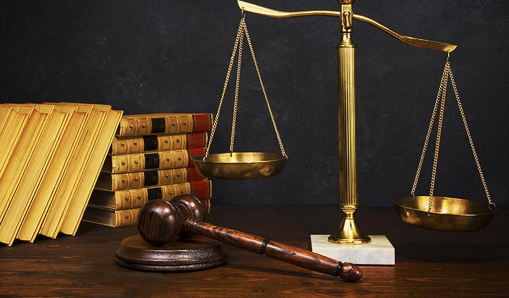 مواطن وقانون